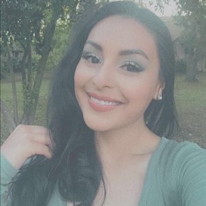 Meet your Posher, Evelyn